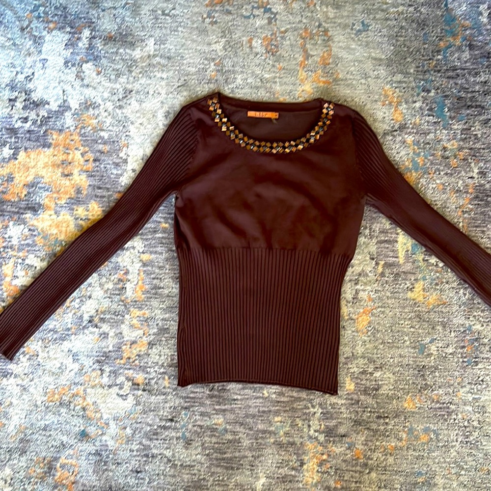 Brown sweater
